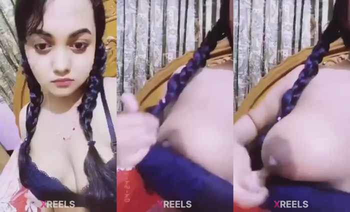 Bengali Desi Girl Shows Nude Boobs Explicitly