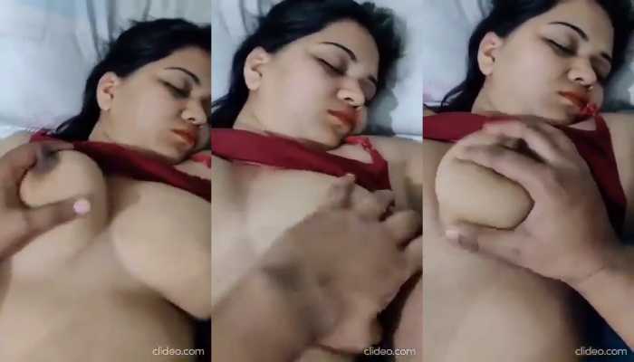 Seductive Bhabhi’s Big Boobs Gently Pressed into Sleepiness